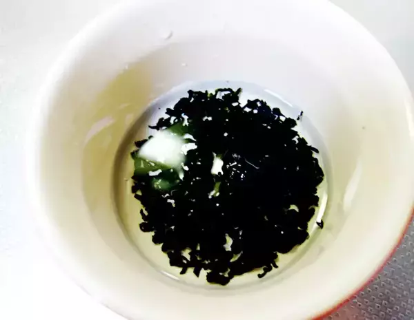 「中華麺は使わない！　まさかの冷やし中華レシピに「また作る」「家族も大喜び」」の画像