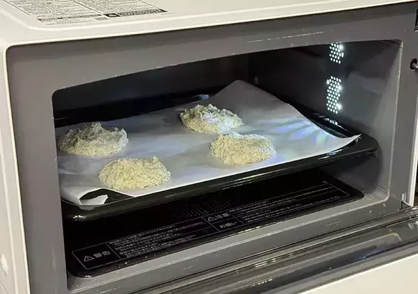「ホットケーキミックスに豆腐を混ぜて…　オーブンで焼いてできたのは？」の画像
