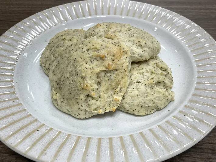 ホットケーキミックスに豆腐を混ぜて…　オーブンで焼いてできたのは？