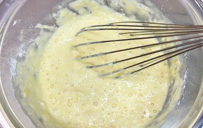 子供が大喜び！　揚げずに作れる「ふわふわアメリカンドッグ」が大当たり【ホットケーキミックス】