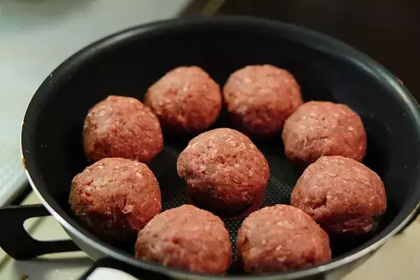 「おしゃれな北欧料理を作ったはずが…完成した『一皿』に3万いいね！」の画像