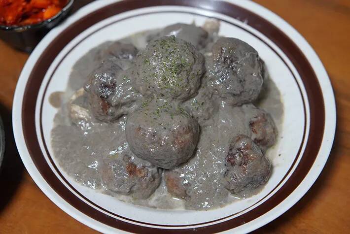おしゃれな北欧料理を作ったはずが…完成した『一皿』に3万いいね！