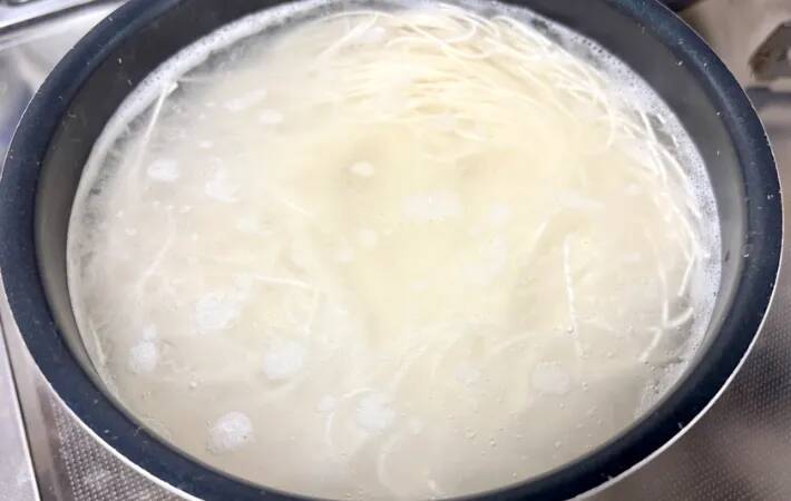 めんつゆと混ぜてみて！　そうめんの意外な食べ方に「夫がハマった」「クリーミー」