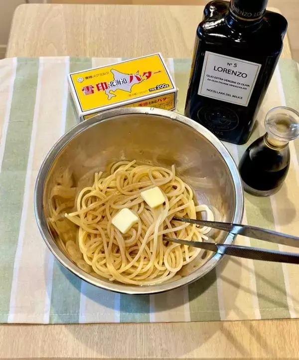「具材なしの『まかないパスタ』　調味料だけでも「ダントツでうまい」」の画像