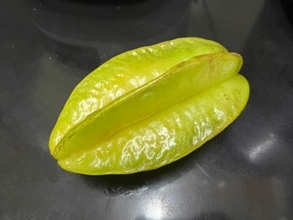 「星の形をしてる!」 枝豆の横にいた『謎の果実』を買って食べてみた