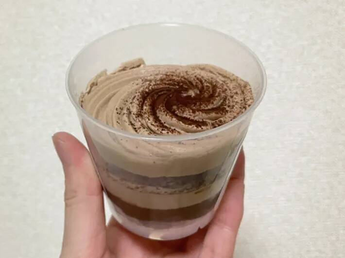 『植物生まれのチョコケーキ』とは　買って大正解だったコンビニスイーツに「いいことした気分」「たまらない！」