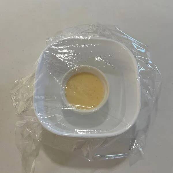 マグカップに材料を入れてチンすると？　完成した『おやつ』に「固めの食感」「最高」