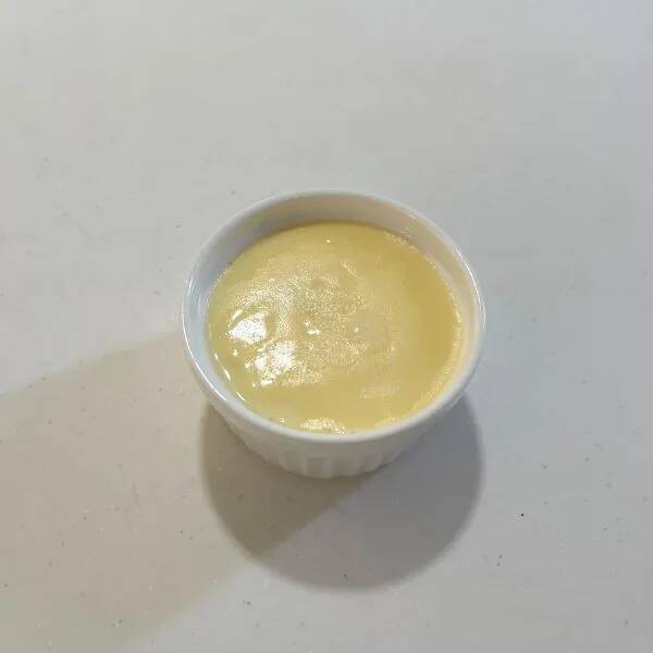 マグカップに材料を入れてチンすると？　完成した『おやつ』に「固めの食感」「最高」