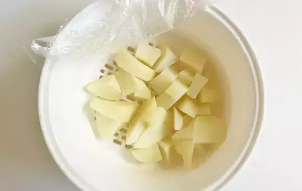 「食べた夫が「おかわりある？」　ポテトサラダの新しい食べ方」の画像