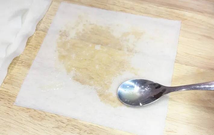 『余った春巻きの皮』に塗って巻くだけ！　トースターだけで「絶品おやつ」作り【シガレット風】