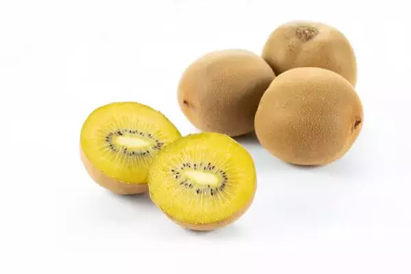 「キウイは輪切り？くし切り？　生産者に聞いた『おすすめ』は…」の画像