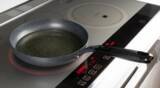 「「焦げつくフライパン、油は塗らずに…」　調理器具メーカーが教える正しい対処法」の画像3