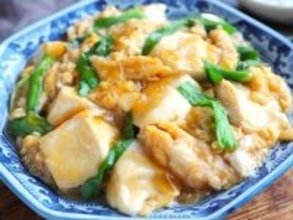 豆腐と卵に『アレ』を加えたら、ご飯が進む！　１０分でできる簡単おかずに「今日作る！」