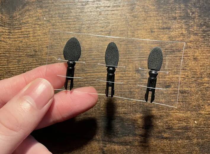 100円ショップで見つけたユニークなアイシャドウチップ　意外な構造に「楽しい！」「何度もやった」