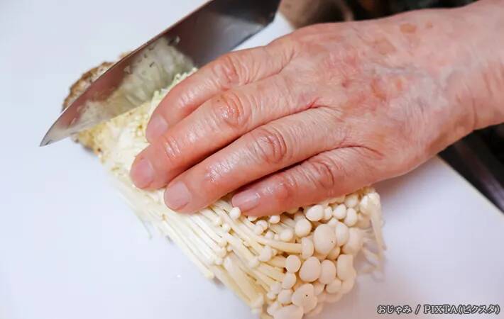 キノコは冷凍で味が変わる？知らないと損する保存のコツと仕組み