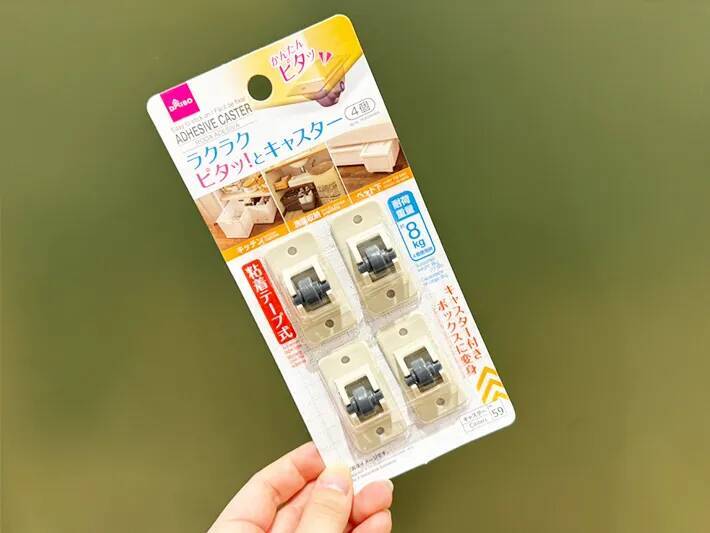 玄関にファイルスタンドを置いて…？　『じゃない使い方』でゴミ出しラクちんに