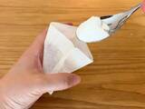 「ダイソー『お茶パック』の活用法　重曹をスプーン『2杯』入れるだけで…」の画像1