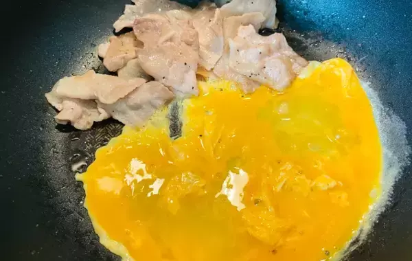 「そうめんをゆでた後に？　まさかの味つけに、夫が「驚いたけどおいしい！」【15分レシピ】」の画像