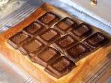 「食パンに板チョコを並べて…　『やる気1%』で作れる背徳トーストに「魅力的すぎる」」の画像1