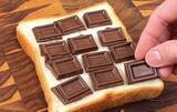 「食パンに板チョコを並べて…　『やる気1%』で作れる背徳トーストに「魅力的すぎる」」の画像2