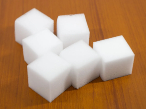 お菓子の空き箱は捨てないで！　指輪の収納になる『簡単リメイク術』【収納テク4選】