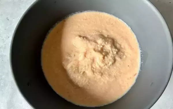 「ピンク色になった『豆腐一丁』　めんつゆ要らずの食べ方に「暑い日にぴったり！」」の画像