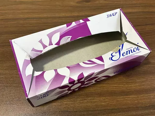 「ティッシュの空き箱を再利用　5分で作れる『収納ケース』が「家中で便利！」」の画像