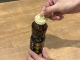 「タレの中栓を『ななめ45度』で引くと？　エバラが勧める開け方を試してみた」の画像3