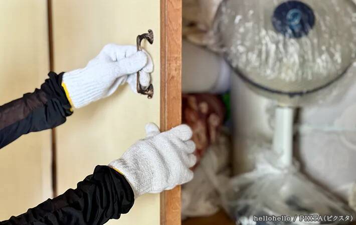 道端に捨てられた『オシャレな家具』勝手に持ち帰ってもいい？　弁護士の回答に驚き