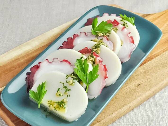 紀文食品「飽きたらやってみて！」　かまぼこと長ネギを混ぜて…？【簡単つまみ2選】