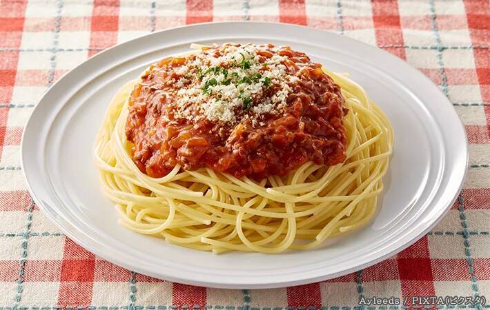 夏のそうめん『青い皿』を選びがちだけど…　プロの解説に「食器棚、今すぐ見直す！」