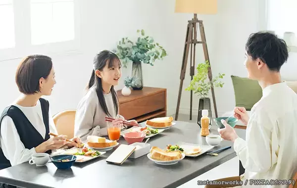 「夏のそうめん『青い皿』を選びがちだけど…　プロの解説に「食器棚、今すぐ見直す！」」の画像