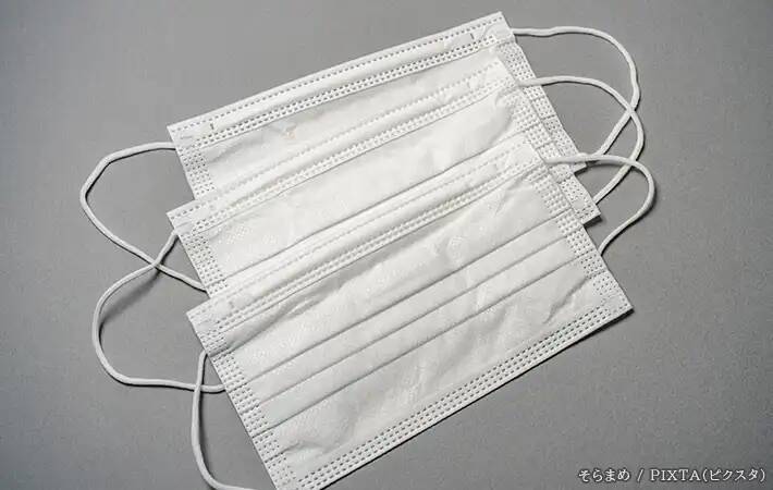 夏に蒸れるマスク、『冷感スプレー』使ってOK？　小林製薬が教える“暑さ対策”
