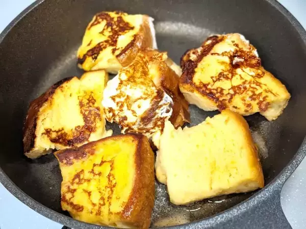 フレンチトーストが10分で完成　ポリ袋を使えば味がすぐ染みる！「洗い物が減った」