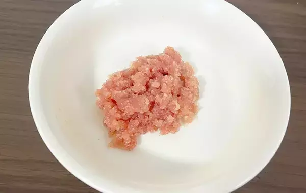 「海苔に『1本分』塗ってみて！　夫が絶賛した弁当おかずに「翌日も作った」「ご飯泥棒」【5分レシピ】」の画像
