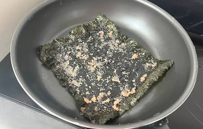 海苔に『1本分』塗ってみて！　夫が絶賛した弁当おかずに「翌日も作った」「ご飯泥棒」【5分レシピ】