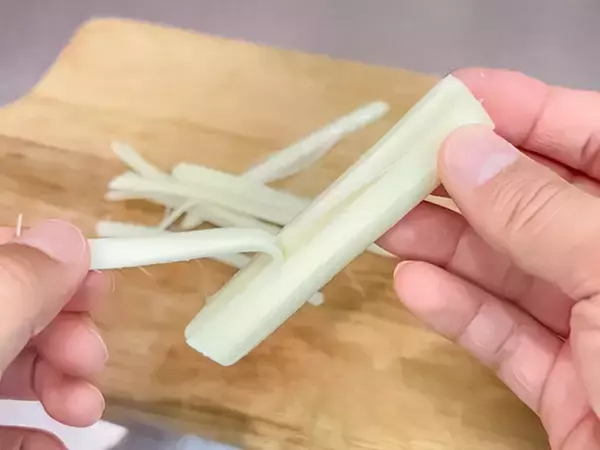 ご飯に『1本』混ぜてみて！　レンチン1分半で「食欲そそられる一皿」が完成