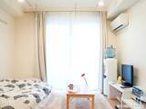 「家具の置き方でこんなに変わる！　狭い部屋を広く見せるコツ【整理のプロ監修】」の画像1