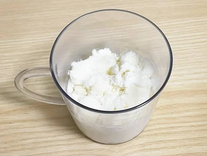 フローズンヨーグルト×コーヒー　暑い日にピッタリなドリンクに「相性抜群」「シャリシャリ食感」