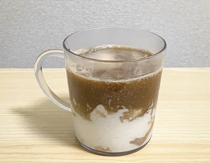 フローズンヨーグルト×コーヒー　暑い日にピッタリなドリンクに「相性抜群」「シャリシャリ食感」