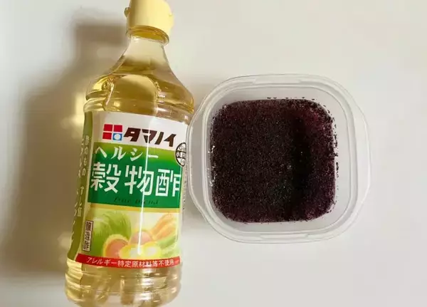 「豆腐を丸ごと“紫の調味液”に漬けたら？　まさかのビジュアルに【簡単レシピ】」の画像