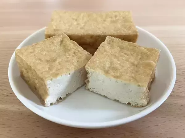 「せいろ愛用者が推す“意外な食材”　厚揚げを15分蒸すだけで…「ジューシーでふっくら！」」の画像