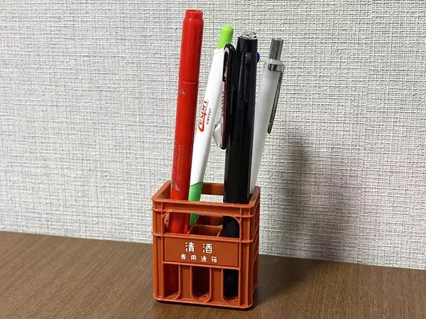 「100均で買った『一升瓶ケース』　飾るだけでなく…？「シンデレラフィット！」」の画像