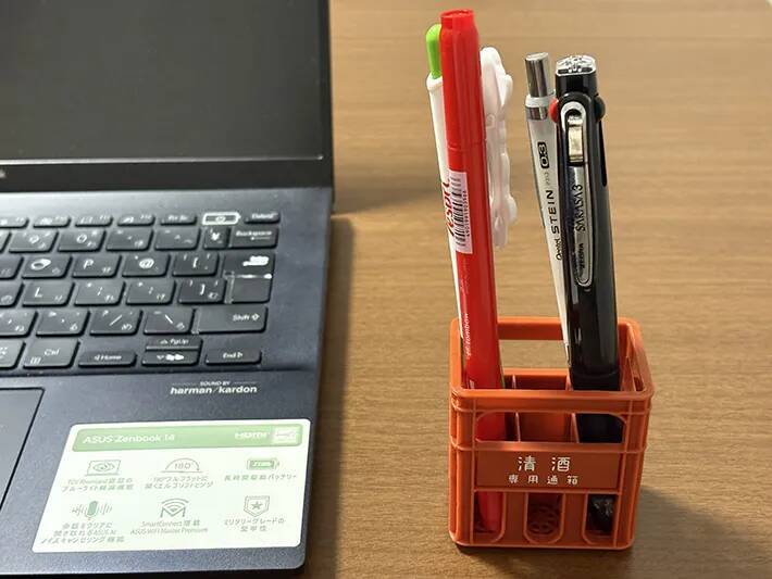 100均で買った『一升瓶ケース』　飾るだけでなく…？「シンデレラフィット！」