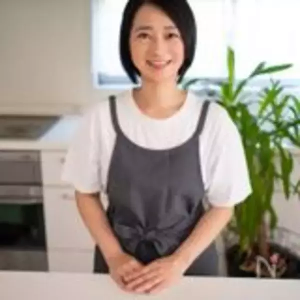 「むね肉と『ゆかり』を袋に入れて…？　短時間で作れる簡単おかずに「リピ確」」の画像