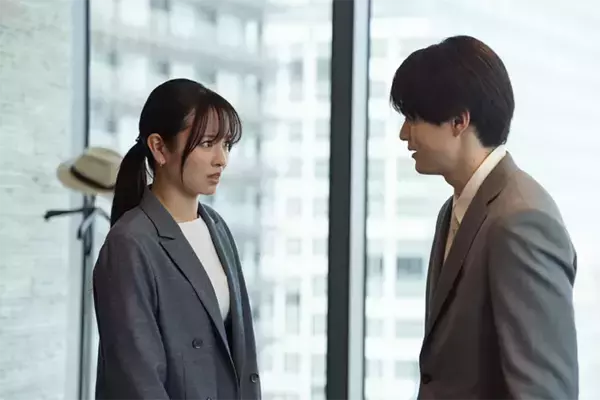 「【考察】同じスーツ・髪型なのに別人　高橋一生の演技力に舌を巻く『リボーン』第5話」の画像