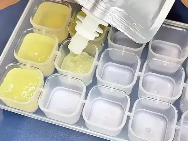 無印の『飲むゼリー』を製氷皿に入れて凍らすと？「いろいろアレンジできる」