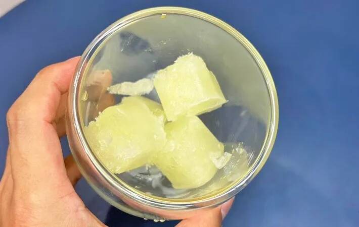 無印の『飲むゼリー』を製氷皿に入れて凍らすと？「いろいろアレンジできる」
