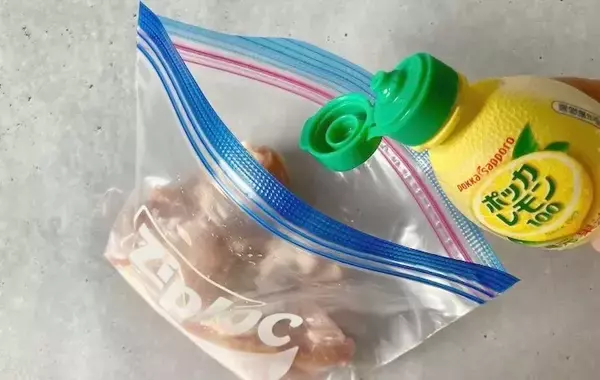 「食欲が落ちがちな夏に！「レモンペッパーチキン」を作ってみた「さっぱりしてておいしい」」の画像