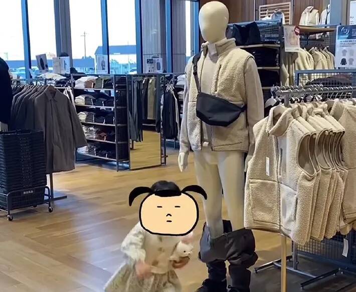 4歳娘「店員さん呼んで！」　父親が連れて行かれた先には…「爆笑して鼻水出た」「1人で見ちゃダメなやつ」